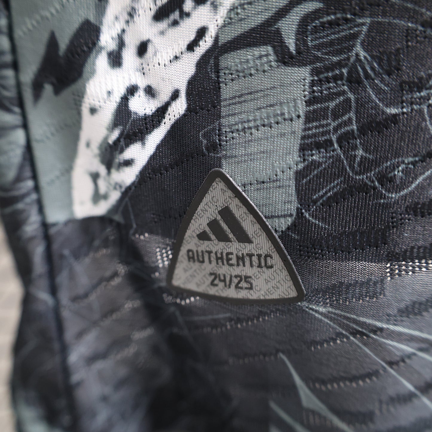 Camiseta Japón Edición Especial 2025 DBZ negra