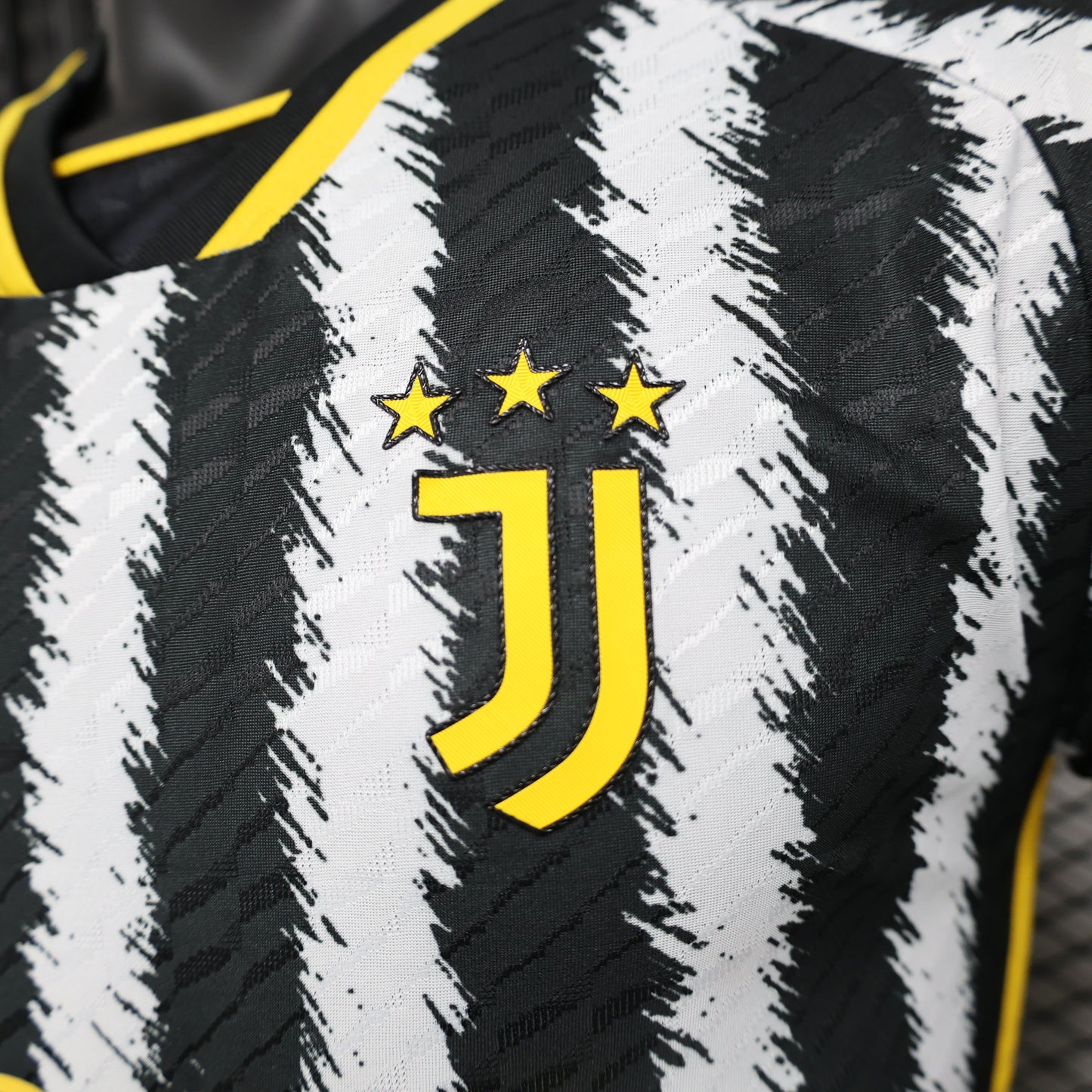 Camiseta Juventus 23/24 1ª equipación